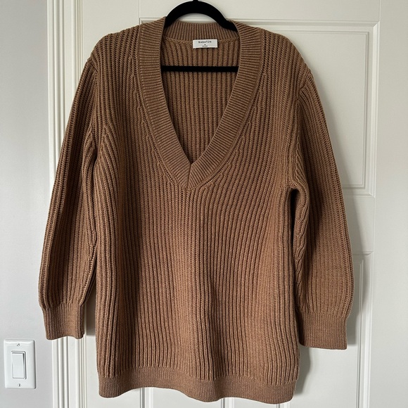 Aritzia Babaton Roger Sweater - Picture 1 of 3